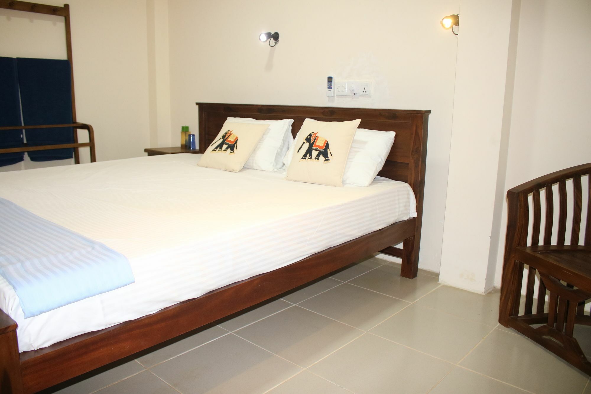 Under Water Safaris And Resort Uppuveli Exterior foto